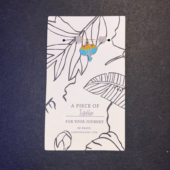 Sseko Jewelry - New- Sseko Designs Elephant Charm yellow gold